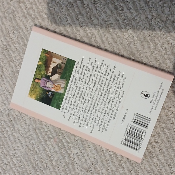 CHRONICLES OF AVONLEA BOOK BRAND NEW - Picture 2 of 3